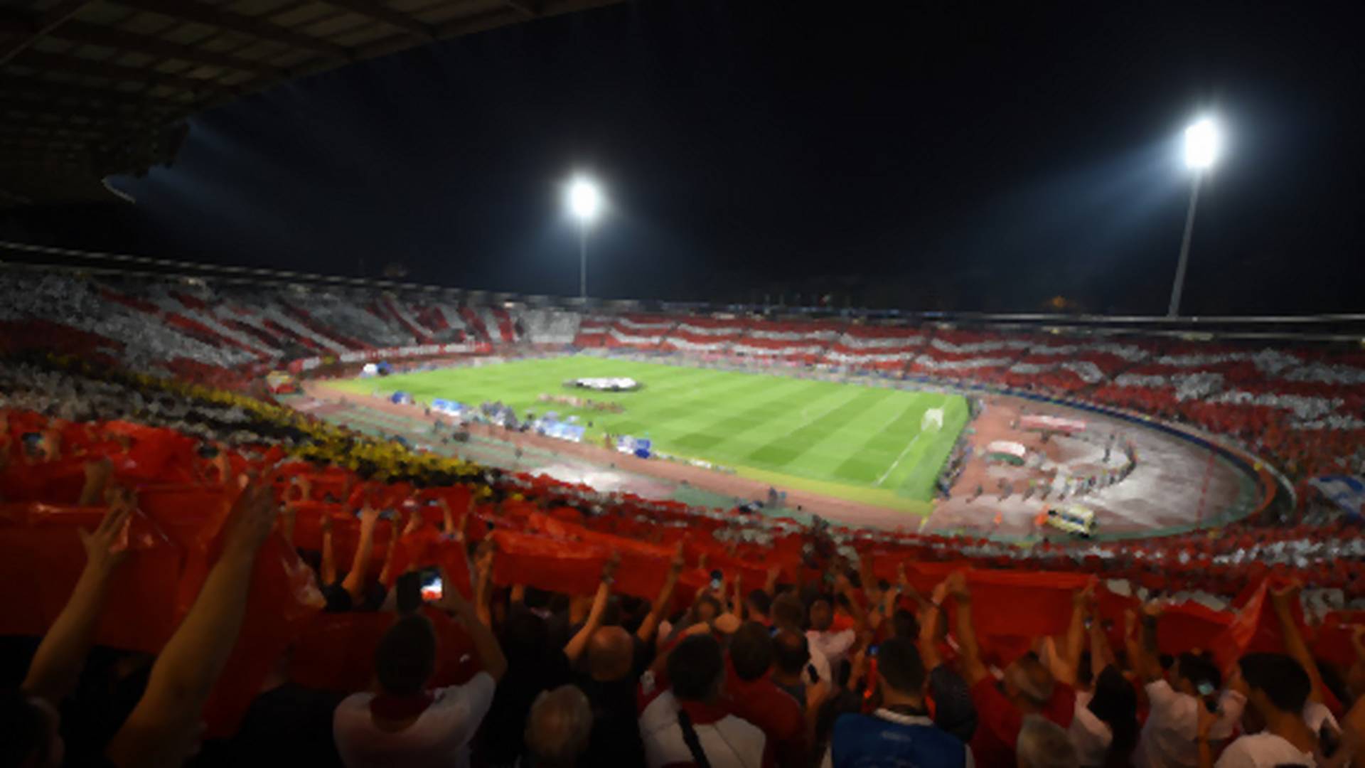 "Neverovatna Marakana!" Reakcije stranih navijača na atmosferu sa tekme Zvezda-Napoli