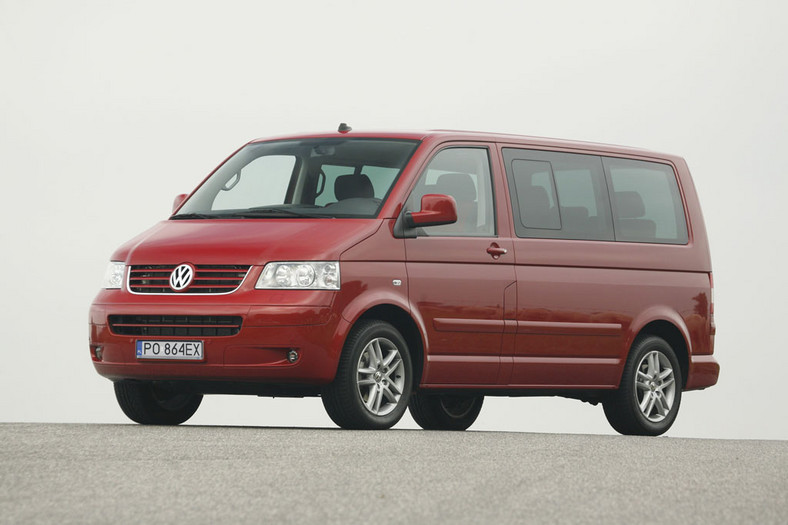 Volkswagen T5 Multivan - konkurent Chryslera Grand Voyagera