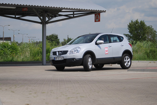 Nissan Qashqai 2.0 Tekna Pack - Miejski koczownik