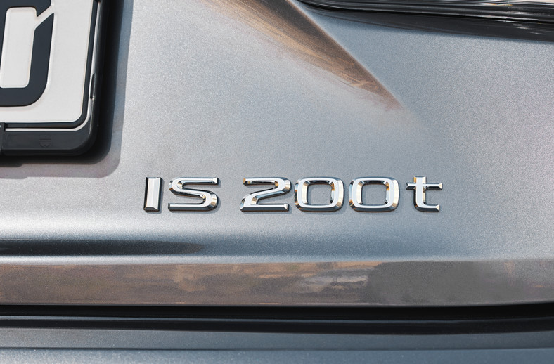 Lexus IS 200t