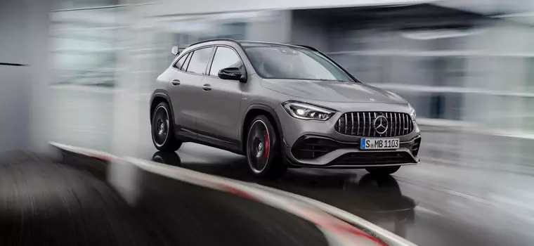 Mercedes AMG GLA 45 – Niemcy chcą zaimponować użytkownikom aut sportowych