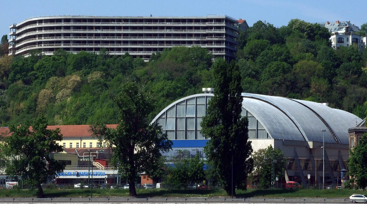 Még nagyobb lehet a város legjobb helyét elfoglaló épület / Fotó: MTI - Jászai Csaba