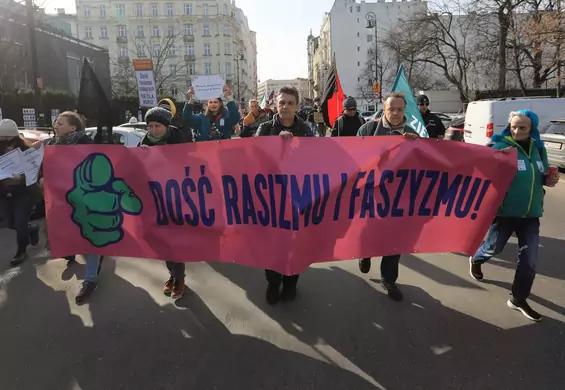 Antyrasistowska demonstracja w Warszawie. "Na polsko-białoruskiej granicy zginęło 38 osób"