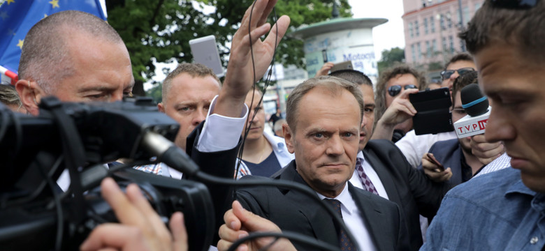 Donald Tusk przybył do warszawskiej prokuratury na przesłuchanie ws. katastrofy smoleńskiej