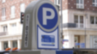Duże zmiany w strefie płatnego parkowania w Warszawie. Będzie drożej i o dwie godziny dłużej