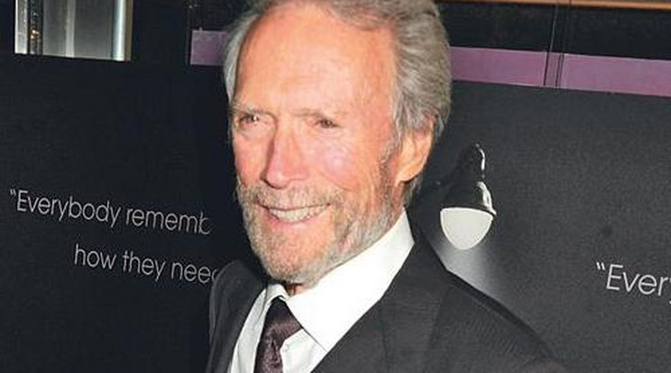 Clint Eastwood becsajozott