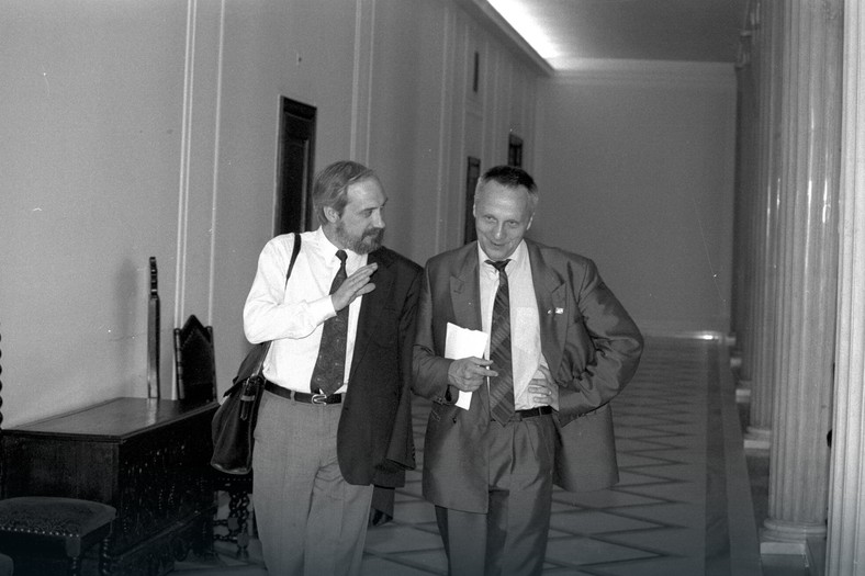 Rok 1992. Antoni Macierewicz i Stefan Niesiołowski w Sejmie
