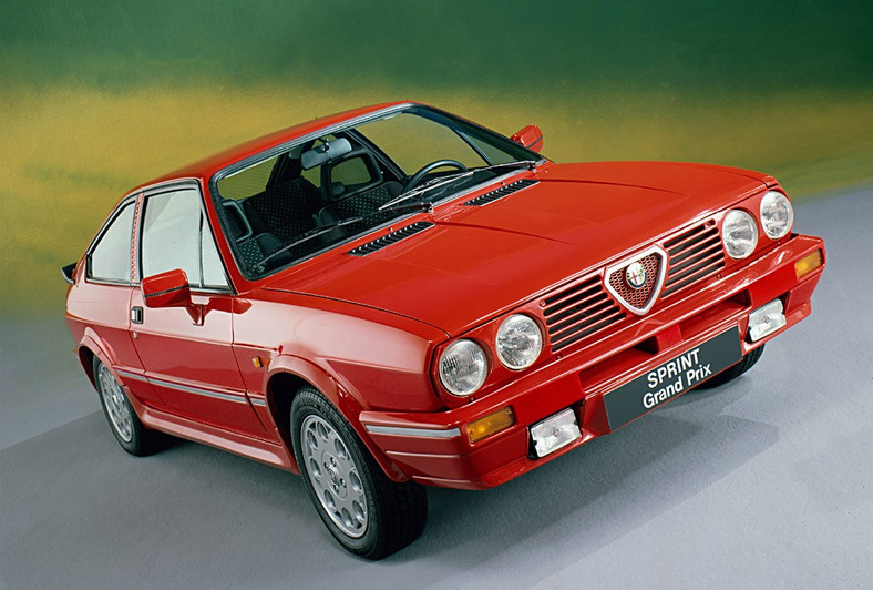 Alfa Romeo: rajd i wielka parada w Mediolanie z okazji 100-lecia (26-27.07.2010)