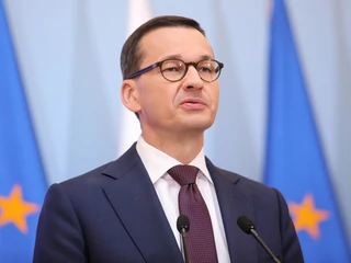 Premier Mateusz Morawiecki cieszy się z budżetu bez deficytu. Krytycy mówią o nierealnych założeniach i prawdopodobnych poprawkach do budżetu po wyborach