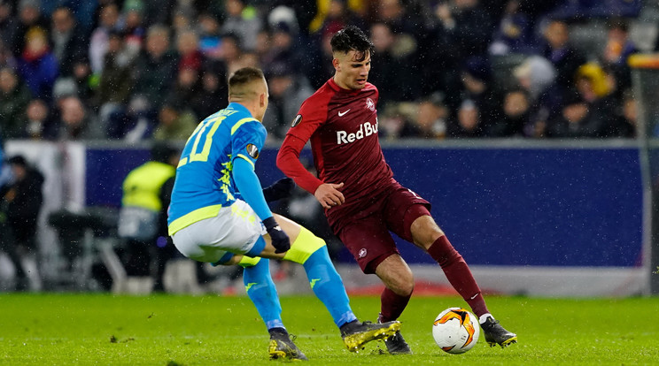 A magyar válogatott Szoboszlai Dominik (jobbra) tavasszal az Európa-ligában remekül játszott a Napoli ellen / Fotó: GettyImages