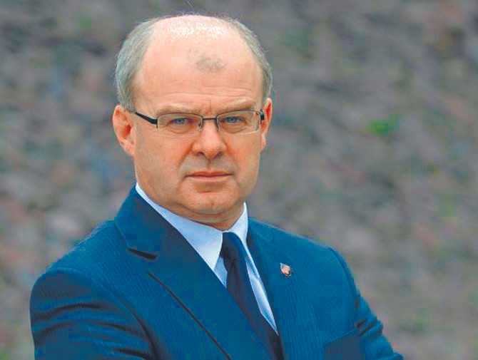 Gen. Waldemar Skrzypczak były wiceminister obrony narodowej odpowiedzialny za modernizację armii.