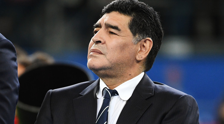 Műteni kellett Maradonat/Fotó: AFP
