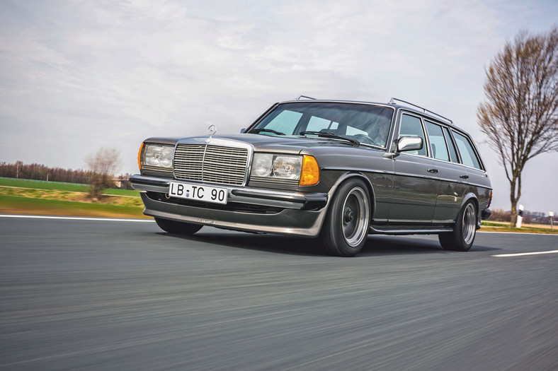 Mercedes 280 TE AMG - zaproszenie do sportu