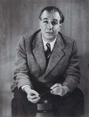 Jorge Luis Borge w 1951 r. na fotografii autorstwa Grete Stern. fot. Wikimedia Commons.