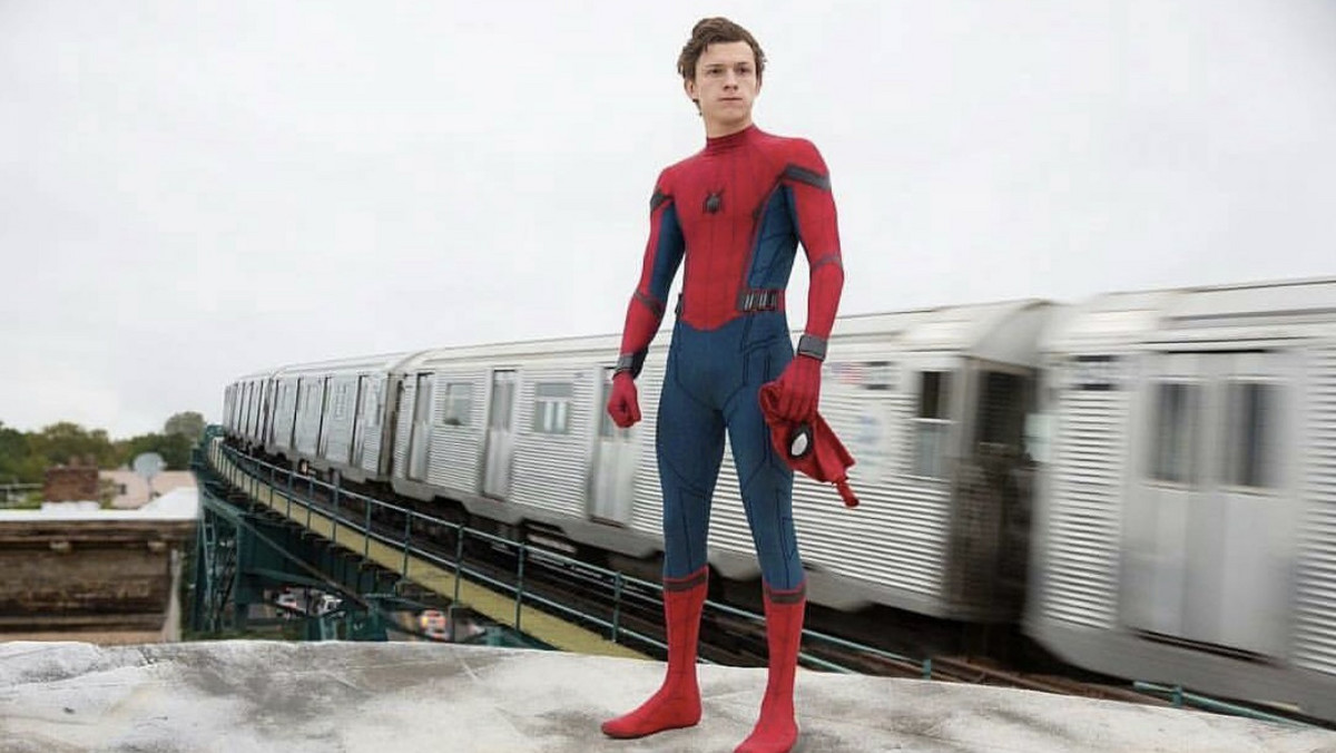 Premiera filmu "Spider-Man: Homecoming" zbliża się wielkimi krokami. W sieci zaprezentowano czterominutowy fragment, który można obejrzeć online.
