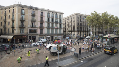 Turyści wracają do Barcelony po zamachach terrorystycznych