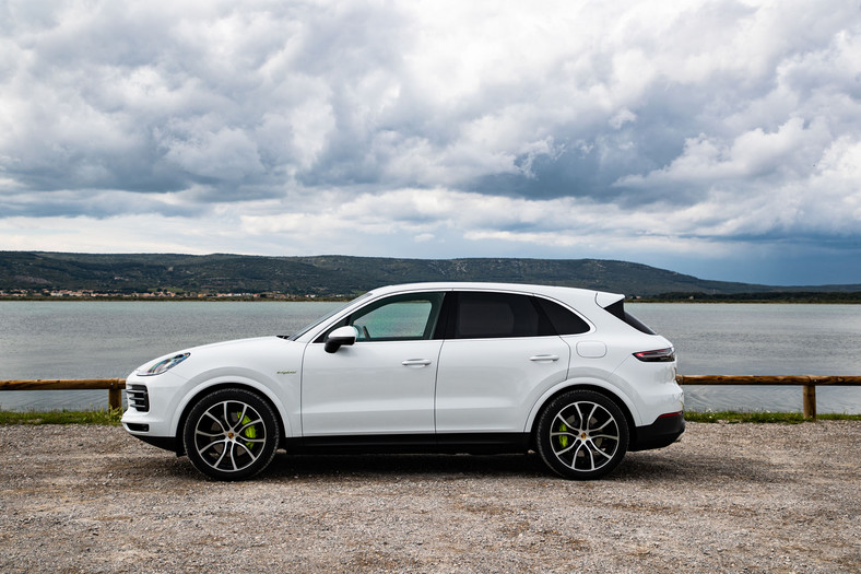 Porsche Cayenne E-hybrid - diesel naszych czasów