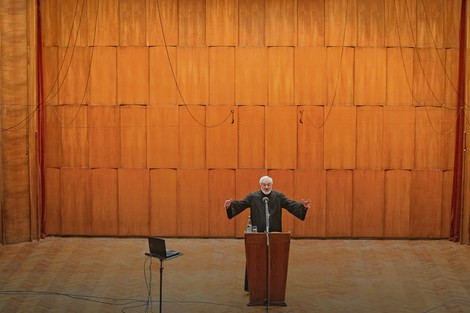 Danas smo primorani da budemo deo mnogih mreža, pa i društvenih, kaže Vesin