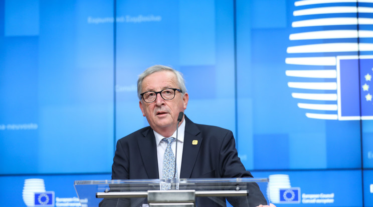 Juncker leszámol az álhírekkel /Fotó: Northfoto