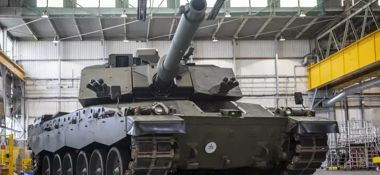 Wielka Brytania chwali się nowym czołgiem. To pancerne dzieło sztuki