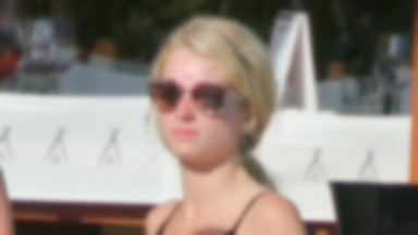 Lottie Moss w bikini na Ibizie. Co za widok!