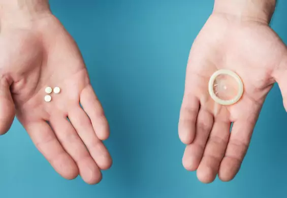 Jak przechowywać tabletki w upale? Antykoncepcja na wakacjach - o czym powinniśmy pamiętać?