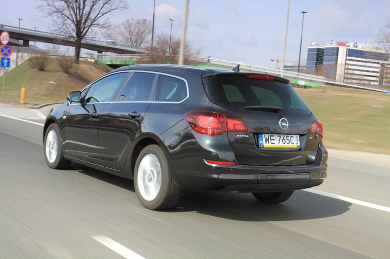 Opel Astra Sports Tourer: więcej mocy i co jeszcze?