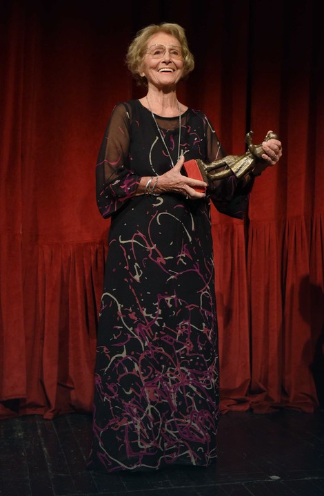 renata-ulmanski-vest