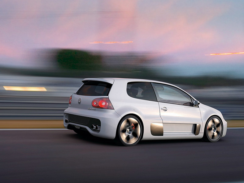 Volkswagen Golf GTI W12: fabryczny tuning