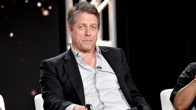 Hugh Grant zdradził ukochaną z prostytutką. Po latach wyjawił dlaczego. Powód jest absurdalny