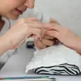 Najnowszy trend w manicure. Tak teraz malujemy paznokcie