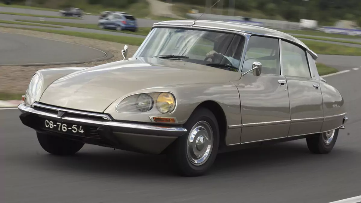 Citroen DS: piękna bogini awangardy  