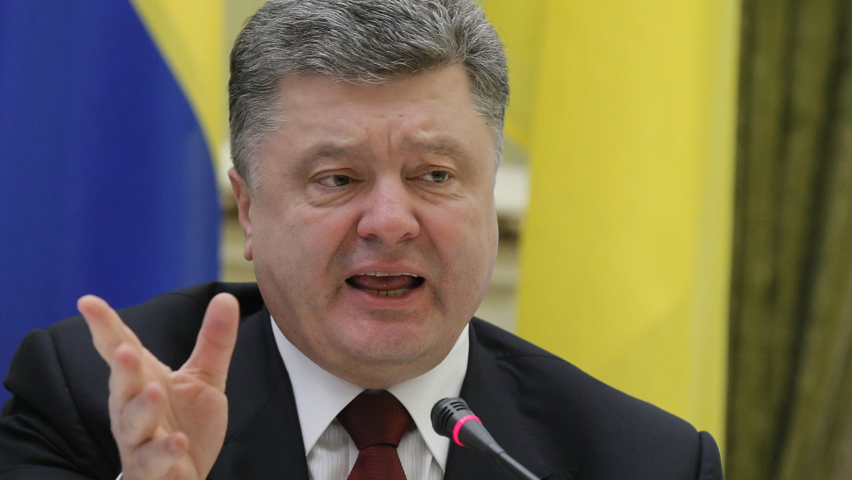 Administracja prezydenta Ukrainy Petra Poroszenki potwierdziła, że Stany Zjednoczone dostarczą władzom w Kijowie sprzęt wojskowy. Szef państwa ukraińskiego rozmawiał o tym przez telefon z wiceprezydentem USA Joe Bidenem.