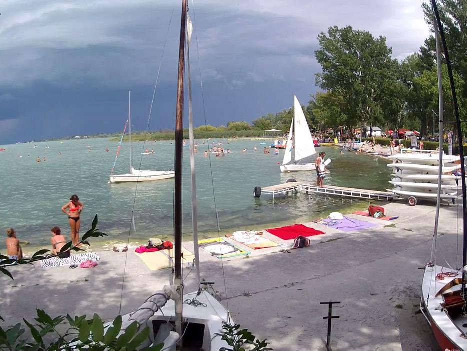 Balatonföldváron ez az égbolt fogadta a strandolókat / Fotó: idokep.hu