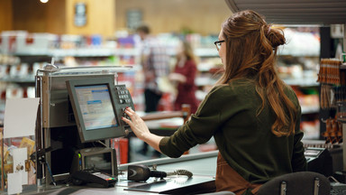 Pracownicy supermarketów o przedświątecznej gorączce. "W styczniu jestem jak zombie"