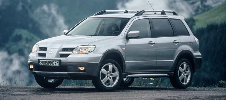 Historia Mitsubishi Outlandera: 2003 r.