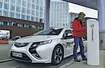 Toyota Prius kontra Opel Ampera: porównanie ekologicznych kompaktów
