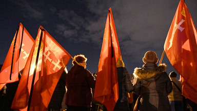 Pogrzeb prezydenta Adamowicza. Niektóre gdańskie uczelnie nie odwołały jutrzejszych zajęć, słychać głosy oburzenia