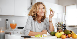 FMD to dieta idealna dla 50-latków. Naukowcy dowiedli, że dzięki niej zegar biologiczny cofa się o dwa i pół roku. Kluczem jest lekki post