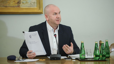 Komisja ds wyłudzeń VAT przesłuchuje byłego szefa CBA Pawła Wojtunika