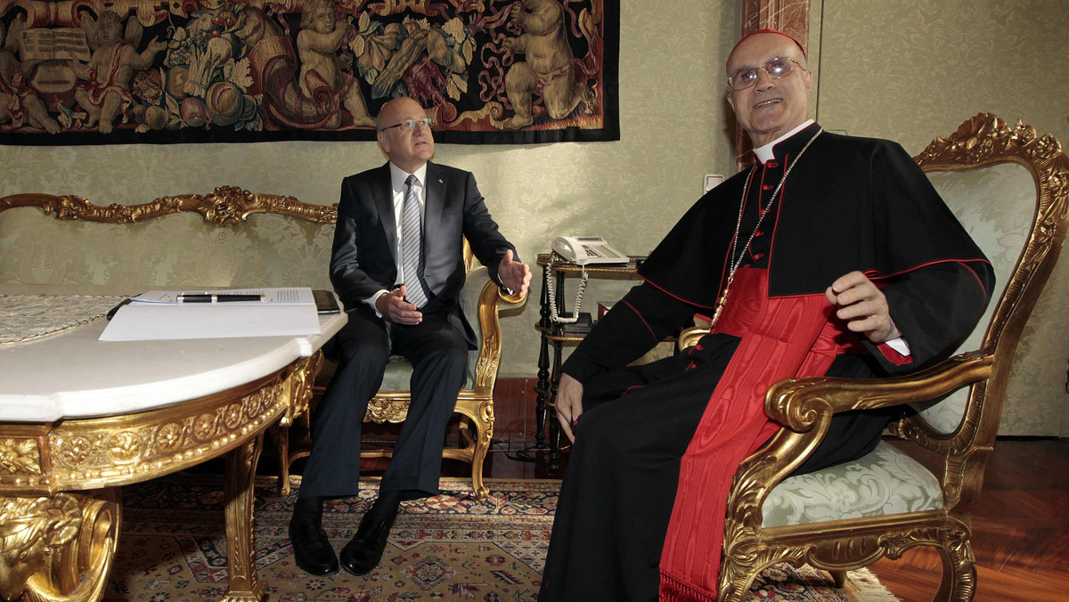 Watykański sekretarz stanu kardynał Tarcisio Bertone powiedział, że dzięki Janowi Pawłowi II przebaczenie stało się "faktem politycznym", czyli takim, którego moc prowadzi do pojednania.