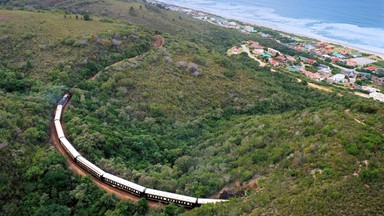 Rovos Rail, najbardziej luksusowy pociąg pasażerski przemierza najpiękniejsze i najbiedniejsze zakątki Afryki