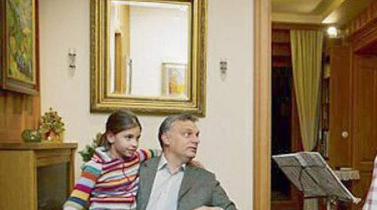 Hazarendeli a családot Orbán Viktor