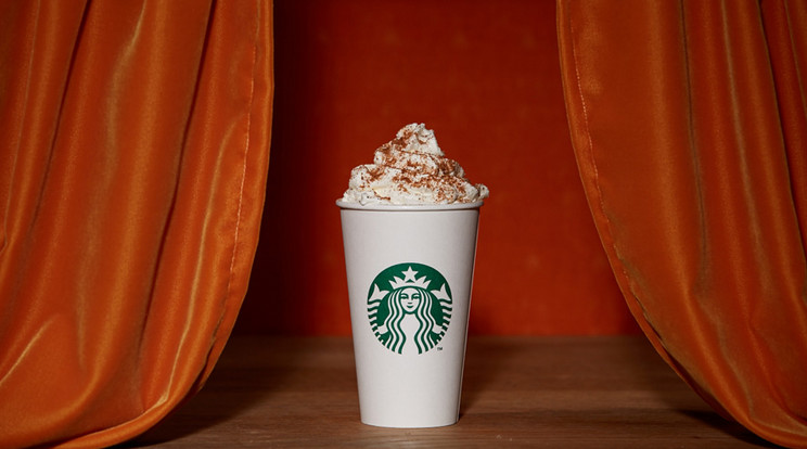 Az ikonikusnak számítő Pumpkin Spice Latte mellett felbukkan néhány új ital / Fotó: Starbucks