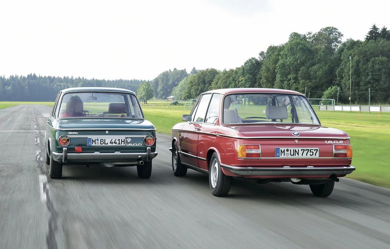 Okrągły czy kanciasty? Kształt tylnych świateł to najbardziej zauważalna zmiana dokonana podczas 11 lat produkcji BMW 02