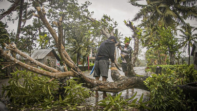 Tajfun Vongfong zbliża się do Filipn