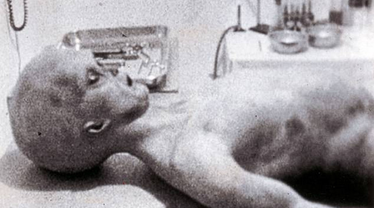 A roswelli lény fotójáról kiderült, hogy hamisítvány. Vajon Szymanski igazat mond?
