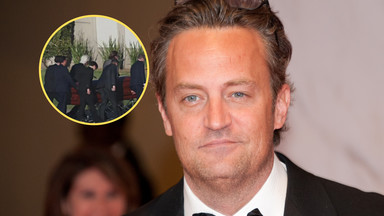 Na pogrzebie Matthew Perry'ego zjawiła się cała obsada "Przyjaciół". Miejsce pochówku aktora nie było przypadkowe