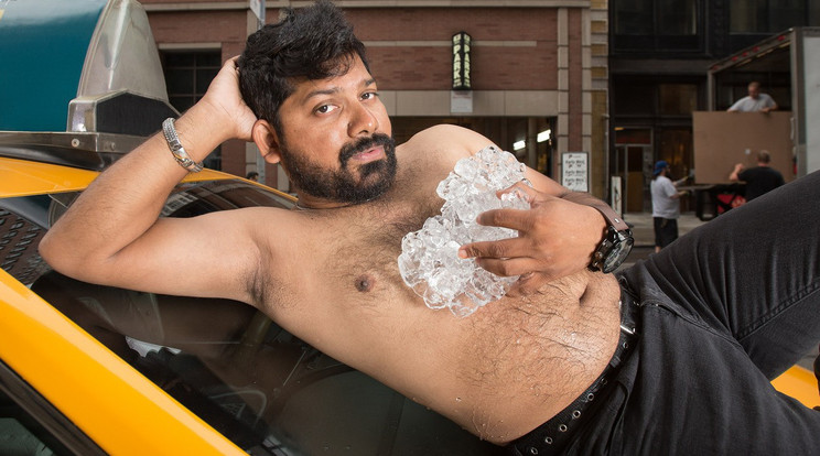 Autójukon pózolnak  New York szexi taxisofőrjei egy naptárban / Fotó: Profimedia-Reddot
