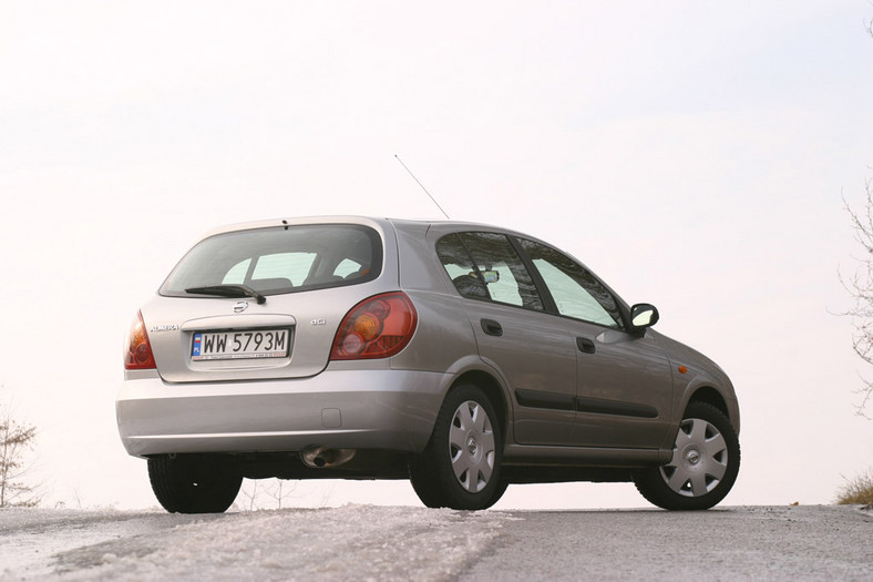 Nissan Almera: radzimy co kupić, diesla a może benzynę